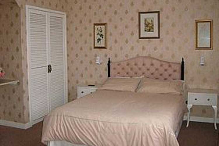 Glenavon Holiday Cottage - Image 1 - UK Tourism Online