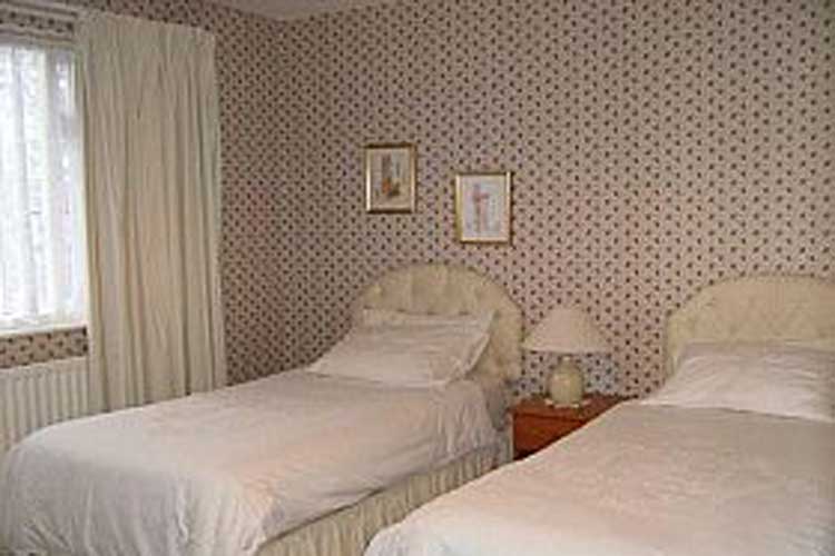 Glenavon Holiday Cottage - Image 2 - UK Tourism Online