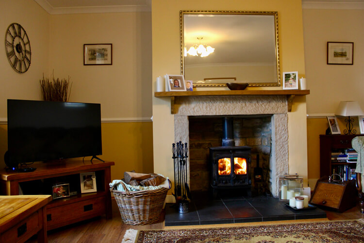 Hallbarns Farmhouse Bed & Breakfast - Image 4 - UK Tourism Online