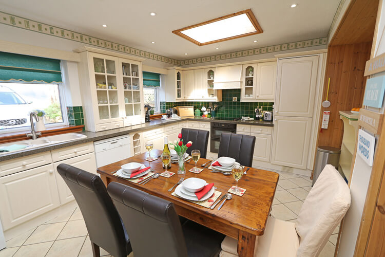 Coastal Walk Cottages - Image 3 - UK Tourism Online