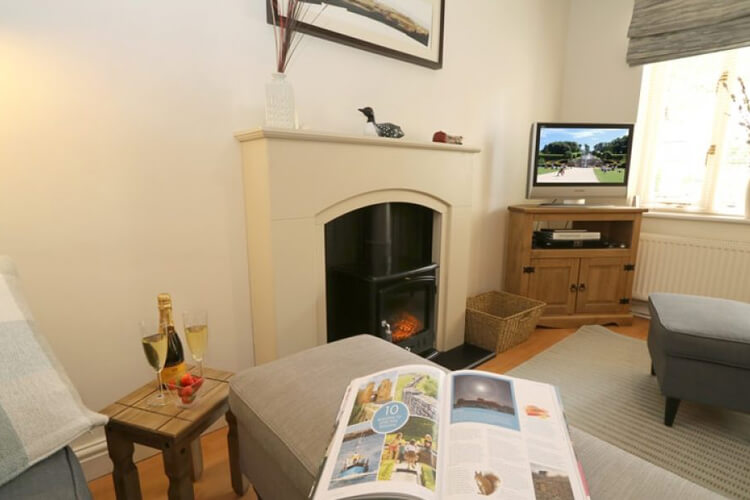 Hedgehope Cottage - Image 3 - UK Tourism Online