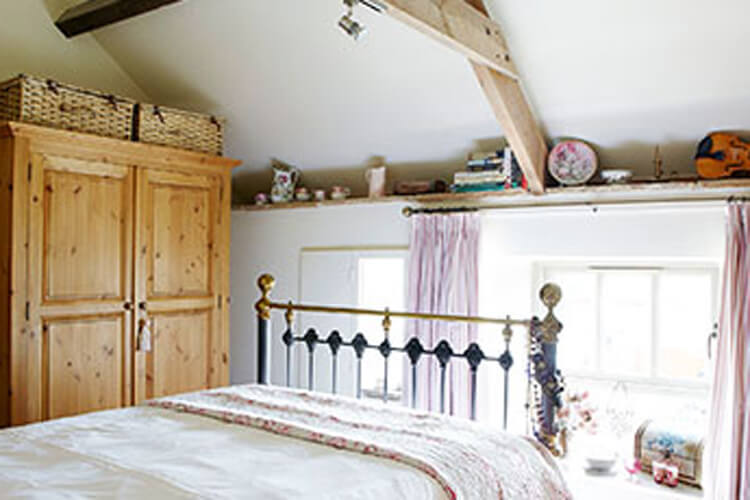 Henshaw Barn - Image 1 - UK Tourism Online