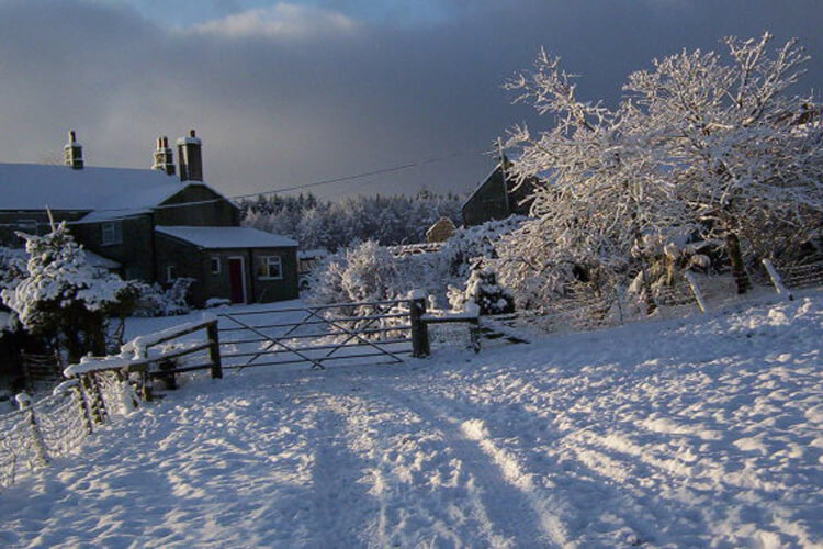 Highfield Farm Cottage - Image 3 - UK Tourism Online