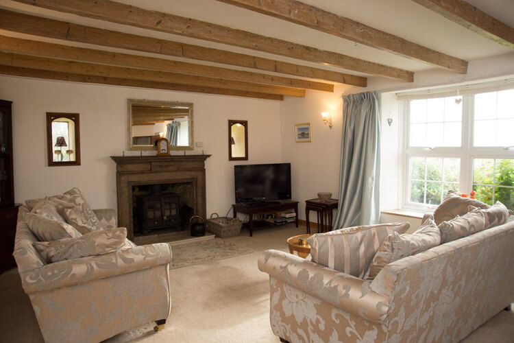 Mains Cottages - Image 2 - UK Tourism Online