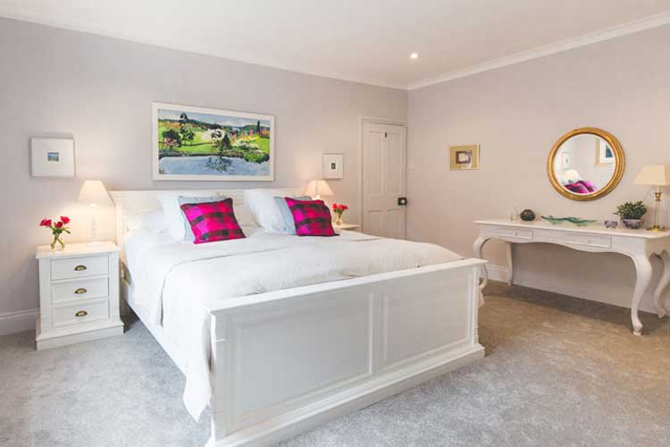 Mr Foggs Luxury Self Catering Cottage - Image 1 - UK Tourism Online