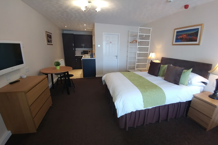 Swan Studios Self-Catering Guest Accommodation  - Image 2 - UK Tourism Online