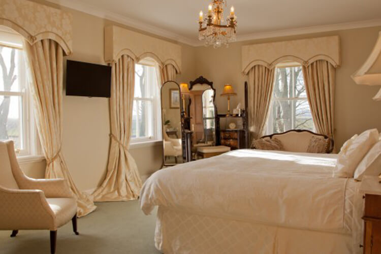 West Longridge Manor B&B and Cottages - Image 2 - UK Tourism Online