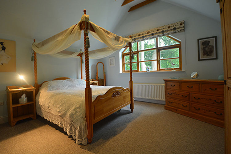 Dukes Holiday Cottages - Image 1 - UK Tourism Online