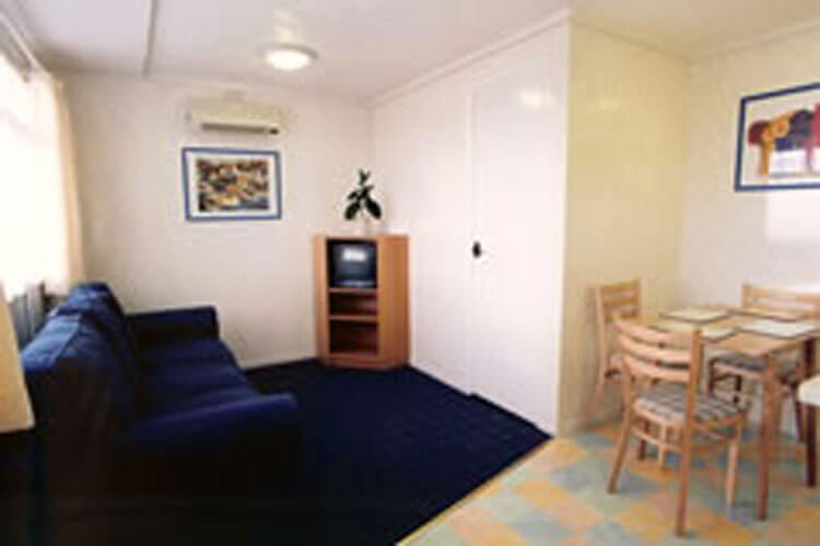 Sandhaven Beach Chalets - Image 3 - UK Tourism Online