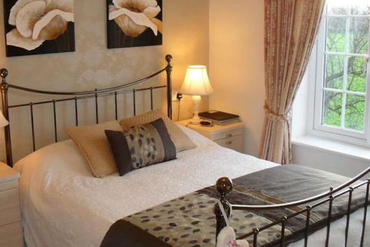 Fernlea Cottage Bed & Breakfast - Image 2 - UK Tourism Online