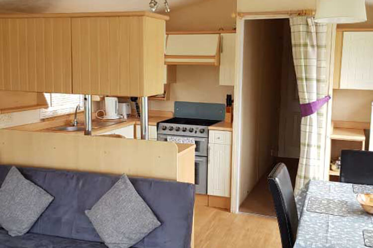 Pitch & Canvas Self Catering at Broad Oak Farm - Image 2 - UK Tourism Online