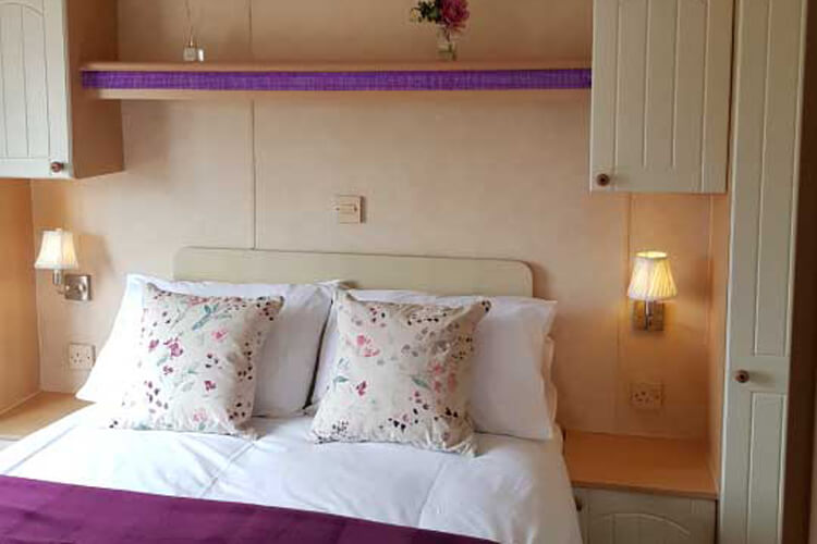 Pitch & Canvas Self Catering at Broad Oak Farm - Image 4 - UK Tourism Online