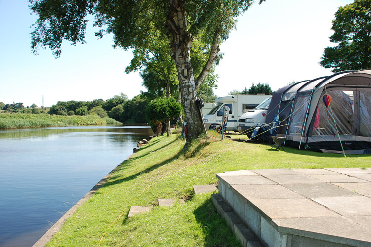 Woodbine Cottage Caravan Park - Image 1 - UK Tourism Online