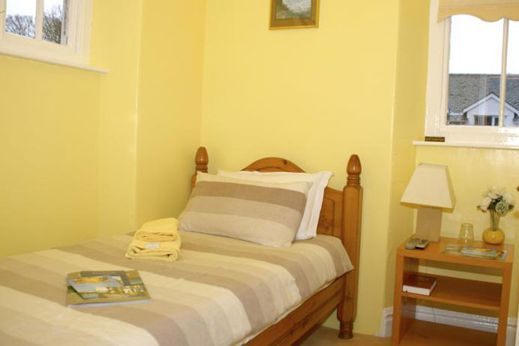 Adam Place Guest House - Image 4 - UK Tourism Online