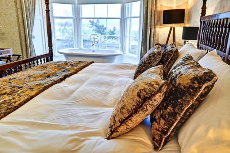 Bay Villa Bed & Breakfast - Image 2 - UK Tourism Online