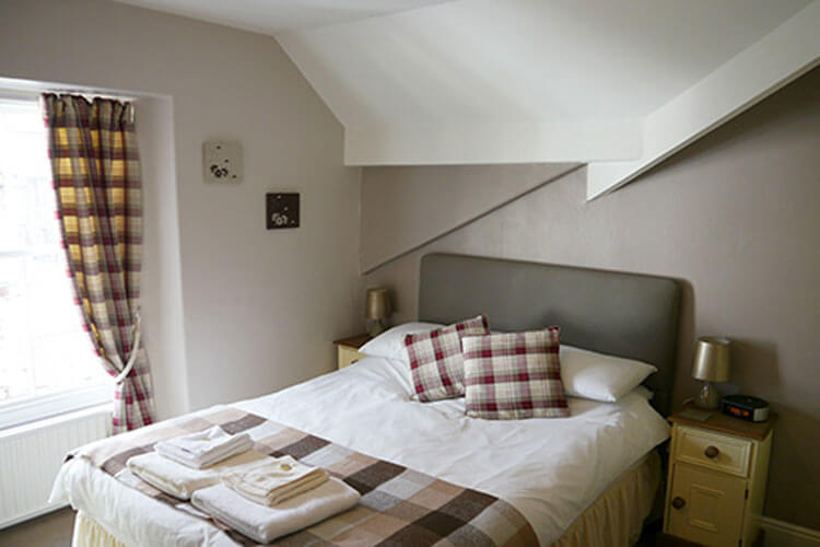 Bonny Brae Guest House - Image 1 - UK Tourism Online