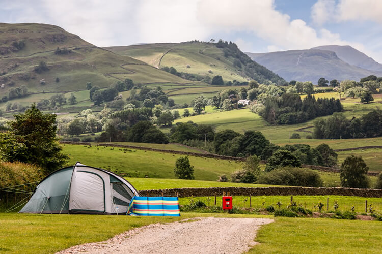 Burns Farm Caravans, Camping & Glamping - Image 2 - UK Tourism Online