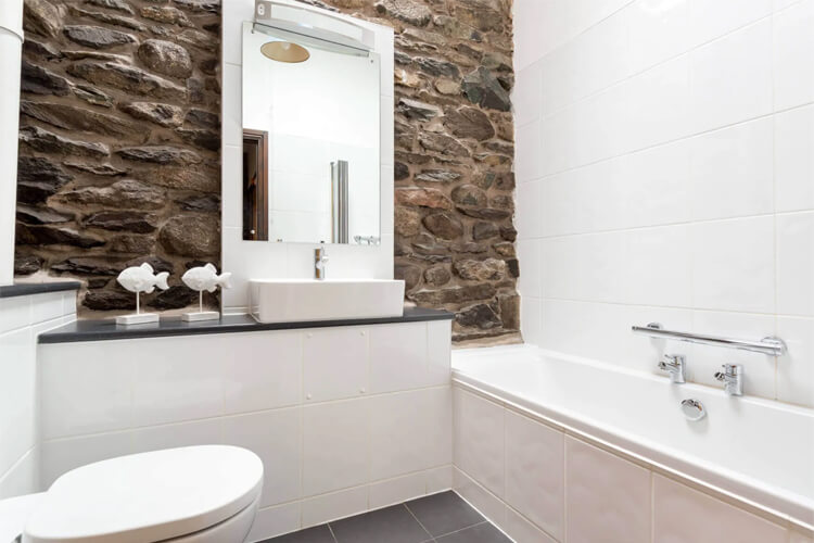 Matson Ground - Cruck Barn - Image 4 - UK Tourism Online