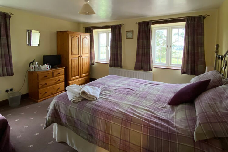 Drawell Cottage & Farmhouse B&B - Image 5 - UK Tourism Online