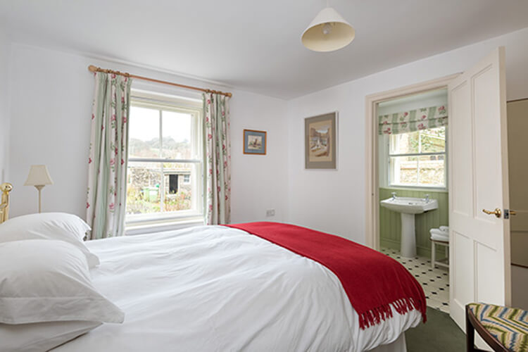 Glebe Cottage - Image 3 - UK Tourism Online