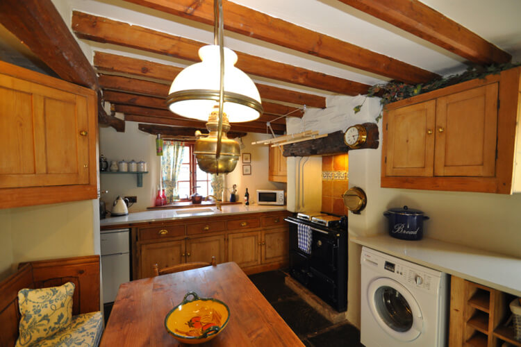 Hollens Farm Cottage - Image 3 - UK Tourism Online