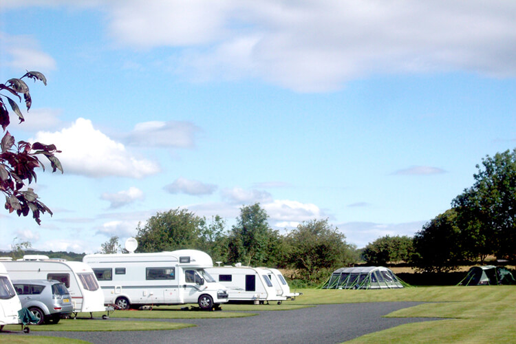 Greaves Farm Caravan Park - Image 1 - UK Tourism Online