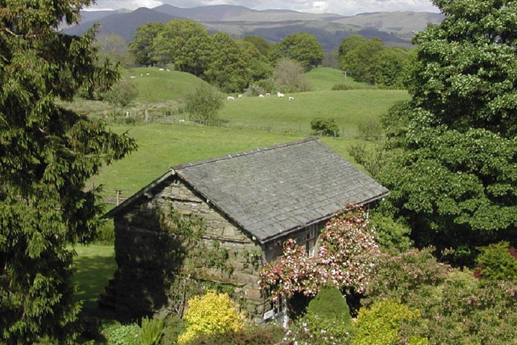 Hatters Cottage Hawkshead Hill - Image 1 - UK Tourism Online