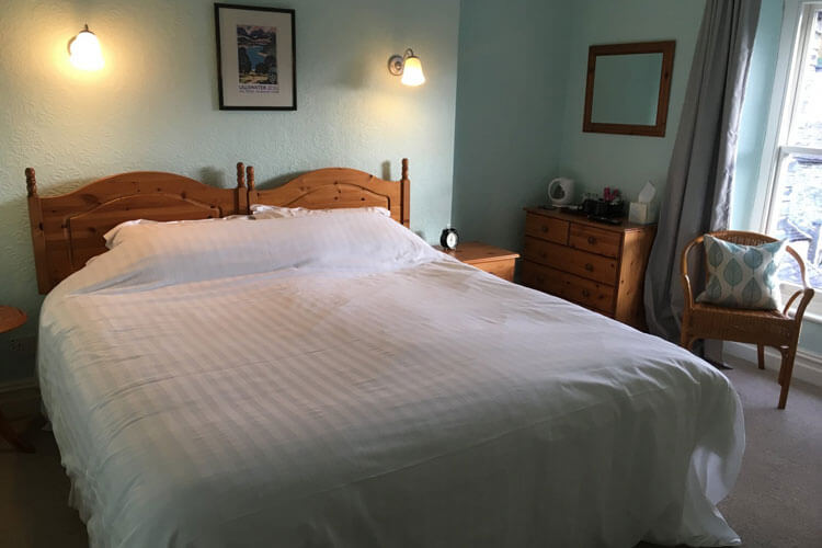 Hedgehog Hill Guesthouse - Image 1 - UK Tourism Online