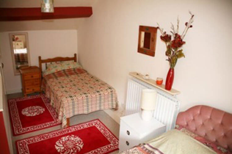 High Wallabarrow Farm Holiday Cottage - Image 2 - UK Tourism Online