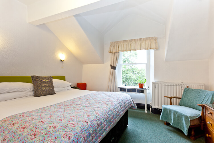 Lyndhurst Guest House - Image 3 - UK Tourism Online