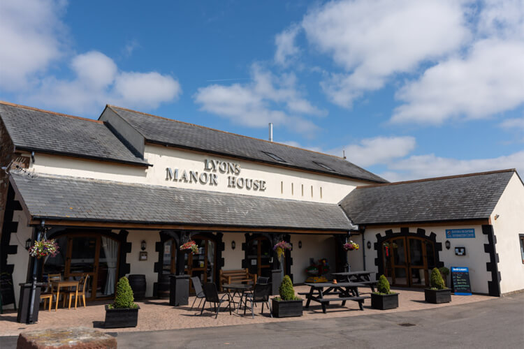 Lyons Manor House Holiday Park - Image 2 - UK Tourism Online