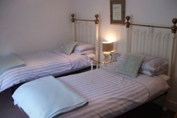 High Ground Cottage and Oakbank Cottage - Image 3 - UK Tourism Online