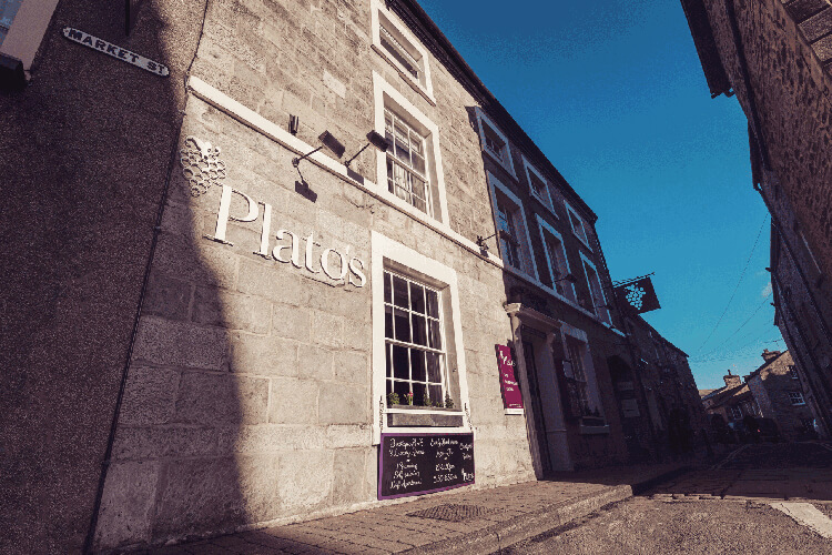 Plato's - Image 1 - UK Tourism Online