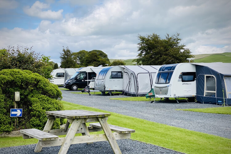 The Ashes Caravan Park - Image 4 - UK Tourism Online