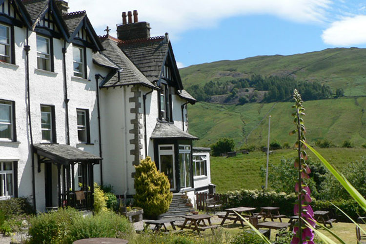 The Mortal Man Inn - Image 1 - UK Tourism Online