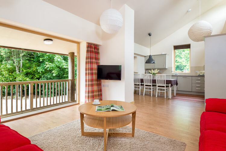 Upfront Holiday Lodges - Image 4 - UK Tourism Online