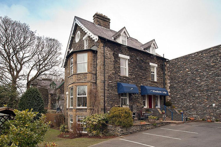 Wheatlands Lodge - Image 1 - UK Tourism Online