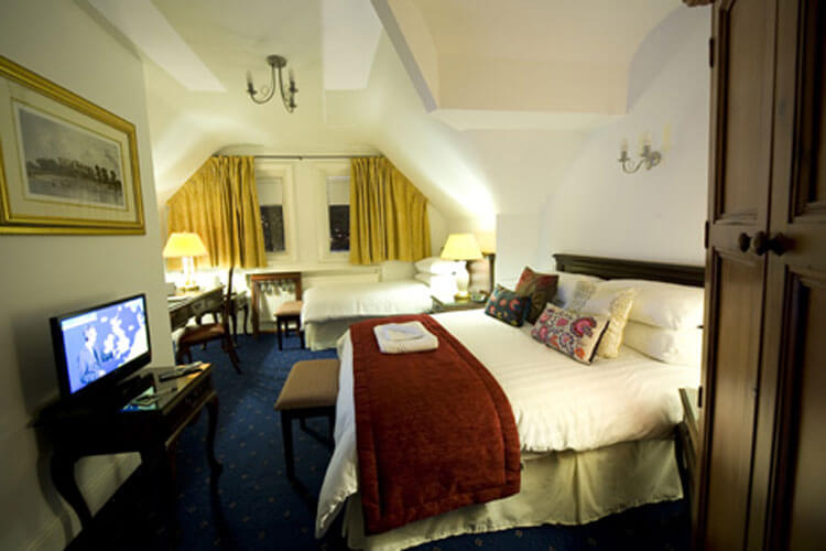Broadfield Park Hotel - Image 2 - UK Tourism Online