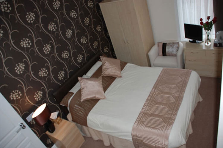 Wendover Guest House - Image 1 - UK Tourism Online