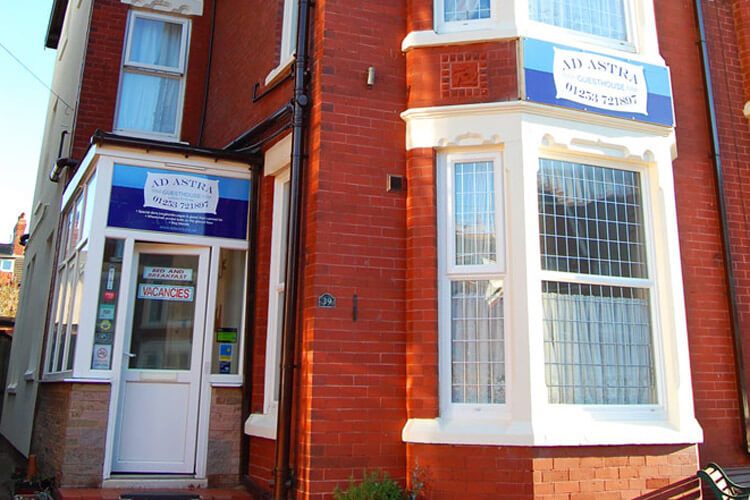 Ad Astra Guest House - Image 1 - UK Tourism Online