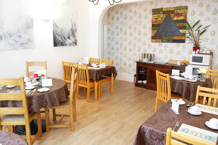 Ad Astra Guest House - Image 5 - UK Tourism Online