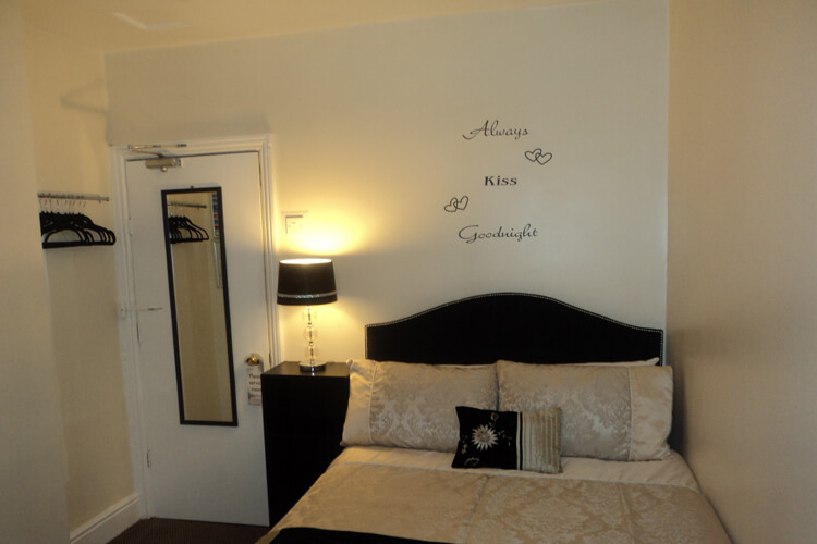 Ardern Hotel - Image 2 - UK Tourism Online