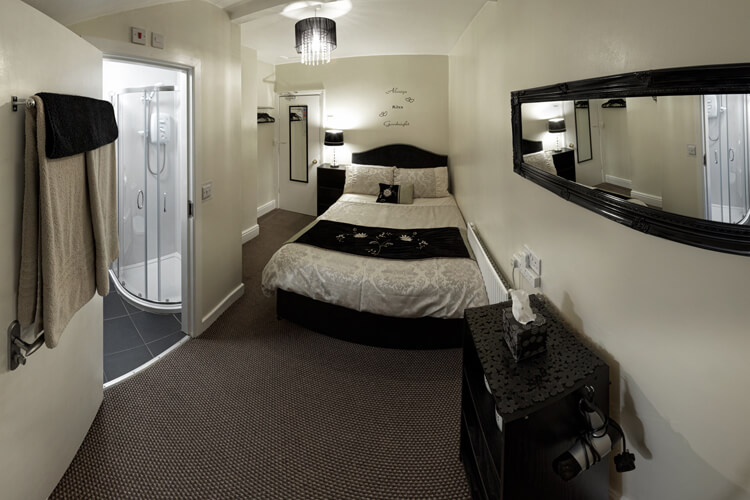 Ardern Hotel - Image 3 - UK Tourism Online