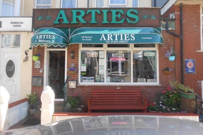 Arties Hotel Thumbnail | Blackpool - Lancashire | UK Tourism Online