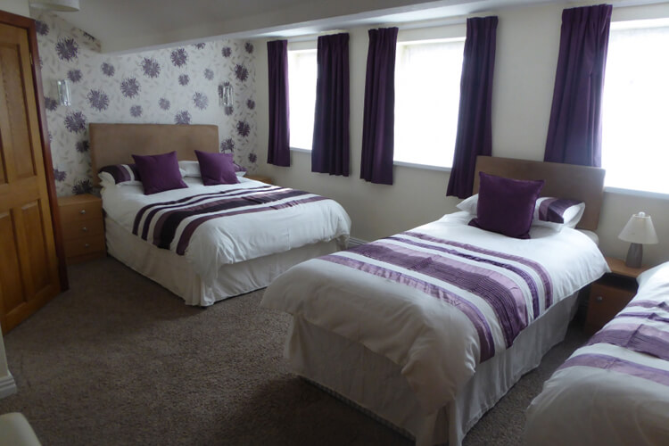 Camelot House - Image 3 - UK Tourism Online