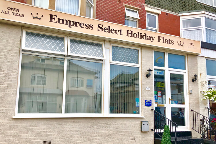 Empress Select Holiday Flats - Image 1 - UK Tourism Online