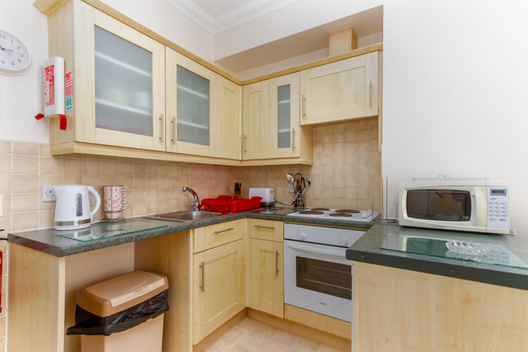 Garlands Holiday Apartment - Image 3 - UK Tourism Online