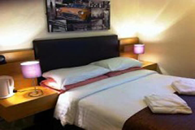 Helmshore Hotel - Image 2 - UK Tourism Online