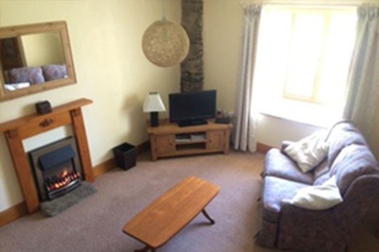 Peers Clough Farm Self Catering Cottage - Image 3 - UK Tourism Online