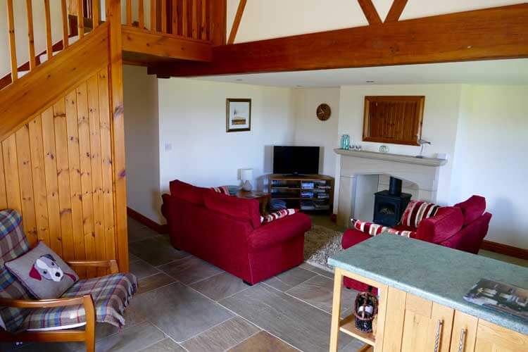 Stonefold Holiday Cottage - Image 3 - UK Tourism Online